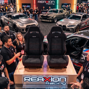 Butaca RECARO SR-4 TYPE-R Gamuza Negra Costuras Rojas