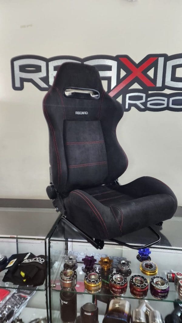 Par Butacas Recaro Italy Gamuza Negra Logo Blanco Reclinables