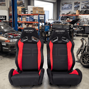 PAR BUTACAS RECLINABLES RECARO SR-7 CUERO GAMUZA NEGRO-ROJO
